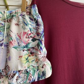 pijama short estampado de flores